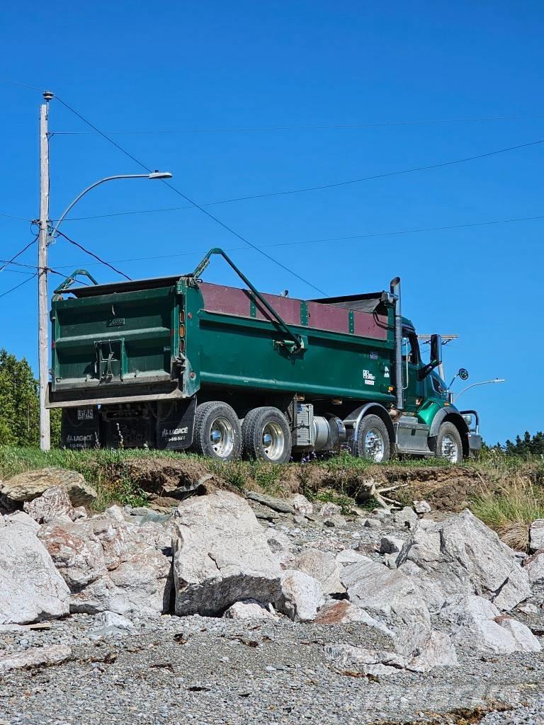 Peterbilt 567 Самоскиди