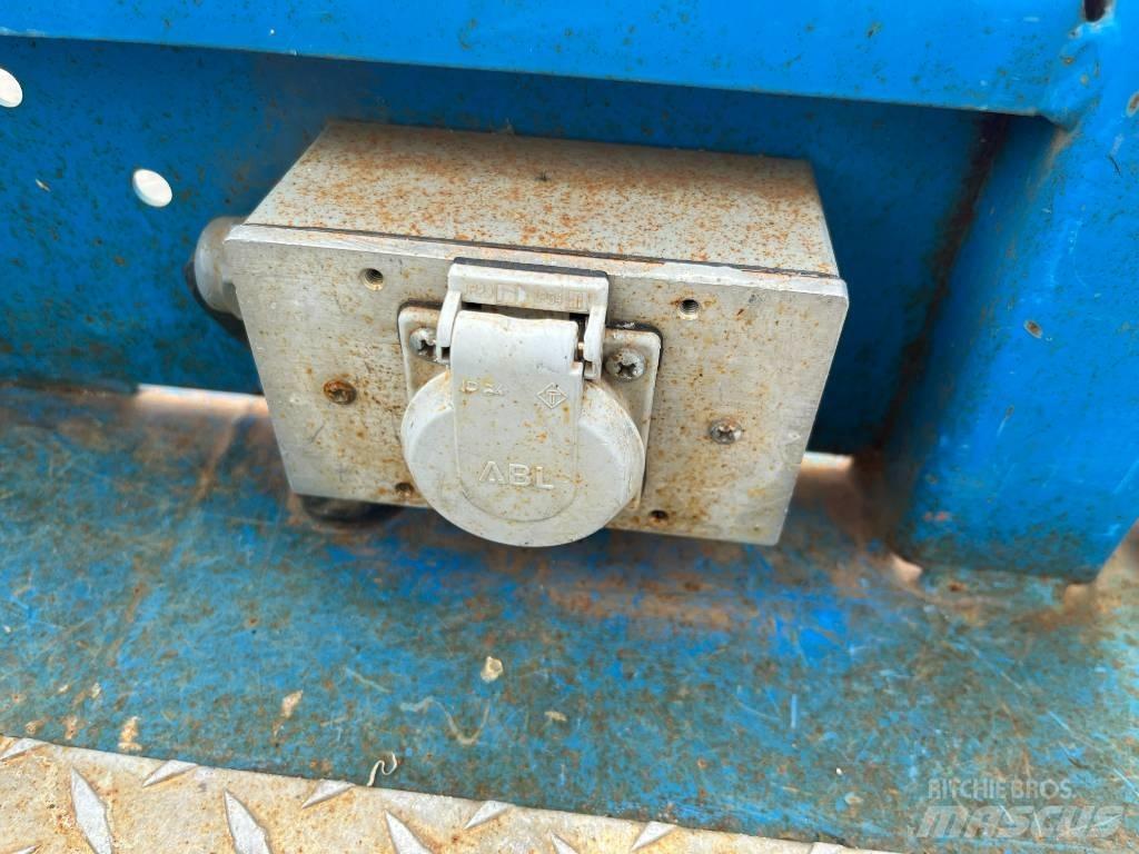 Genie GS 3369 DC Підйомники-ножиці