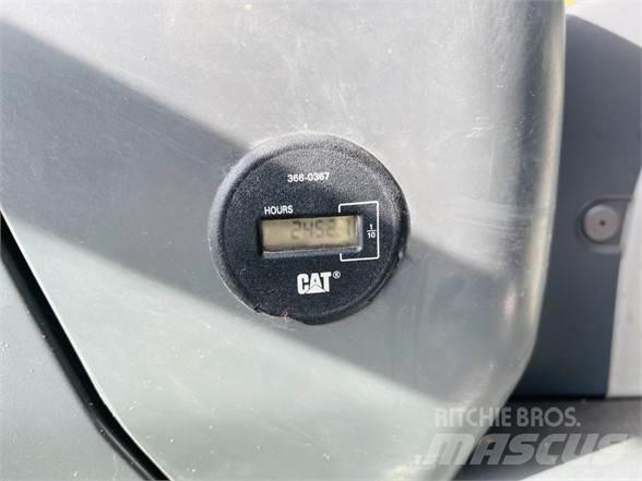 CAT 313FLGC Гусеничні екскаватори