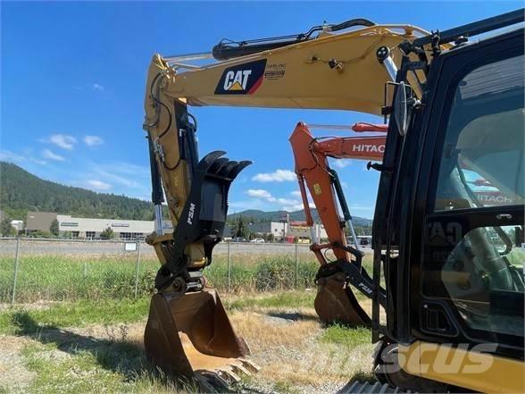 CAT 320 Гусеничні екскаватори