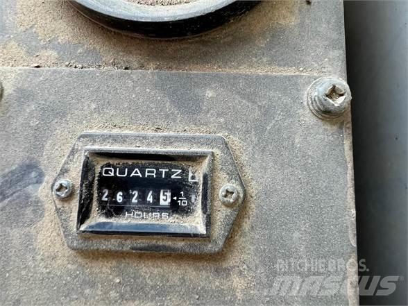 IHI IC75 Гусеничні самоскиди
