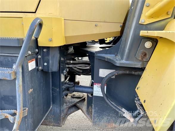 Komatsu WA320 Фронтальні навантажувачі
