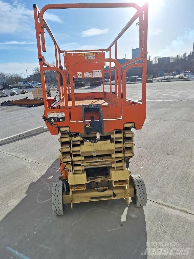 JLG 3246 ES Підйомники-ножиці