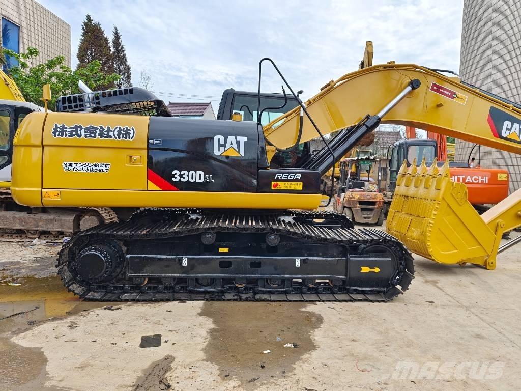 CAT 330D2L Гусеничні екскаватори