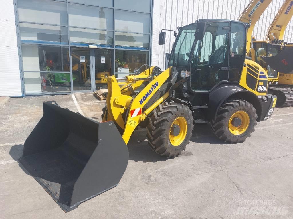 Komatsu WA80M-8 Малі навантажувачі