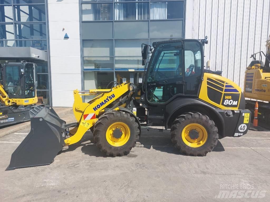 Komatsu WA80M-8 Малі навантажувачі