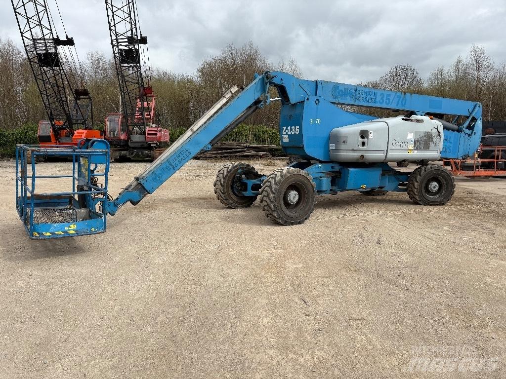 Genie ZX 135/70 Колінчаті підйомники
