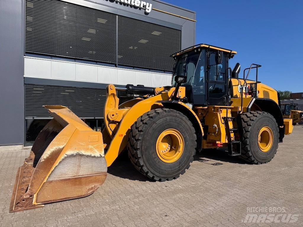 CAT 966 Фронтальні навантажувачі