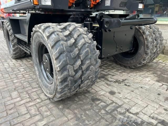 Hitachi ZX 170 W-6 Колісні екскаватори
