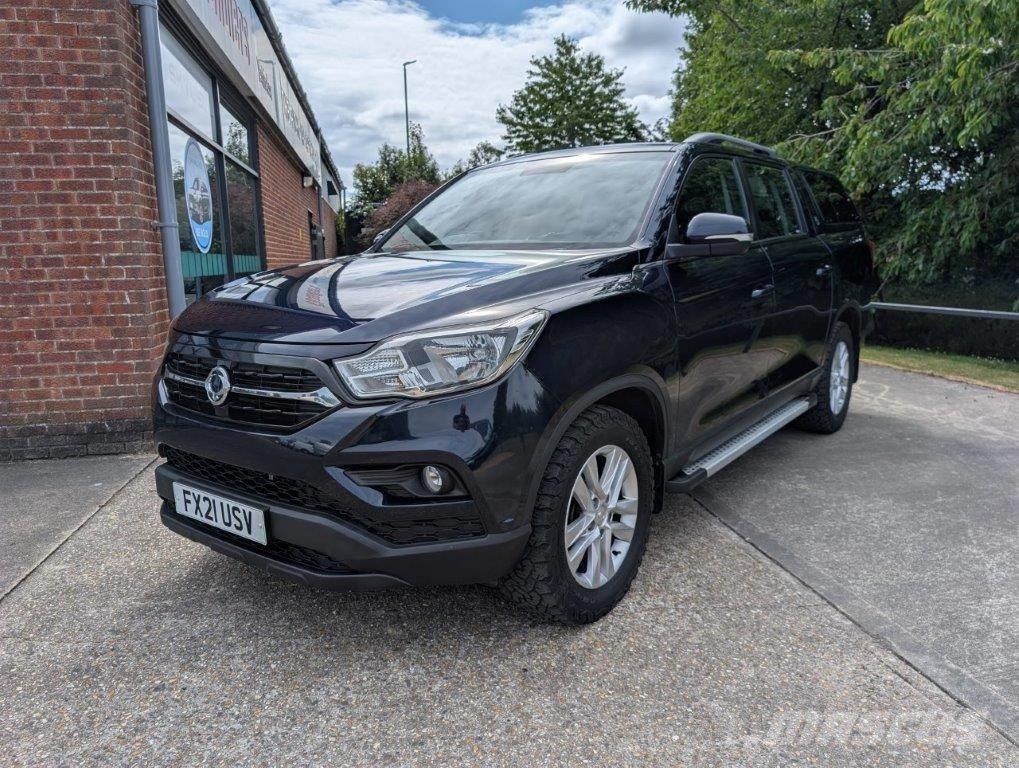 Ssangyong Musso Автомобілі