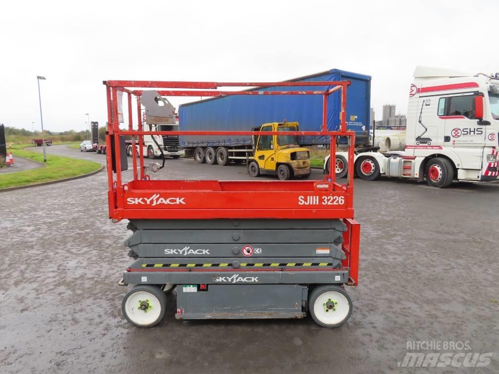 SkyJack SJ III 3226 Підйомники-ножиці