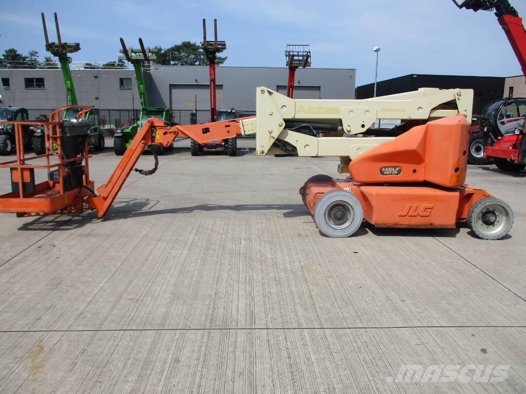 JLG E400 AJPN (745) Компактні самохідні стрілові підйомники