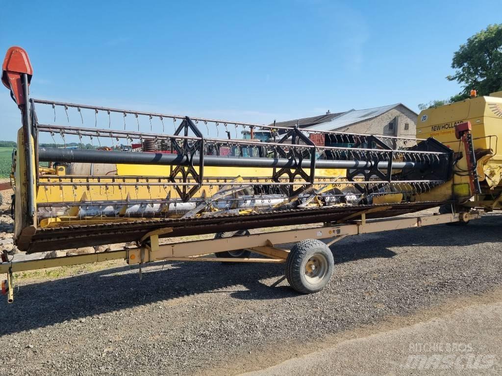 New Holland TX 68 Зернозбиральні комбайни