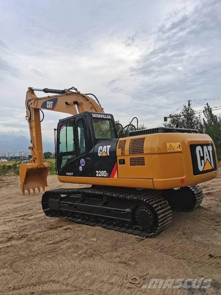 CAT 320 D Гусеничні екскаватори