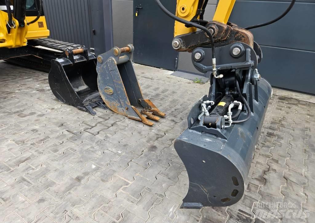CAT 305 CR Міні-екскаватори < 7т