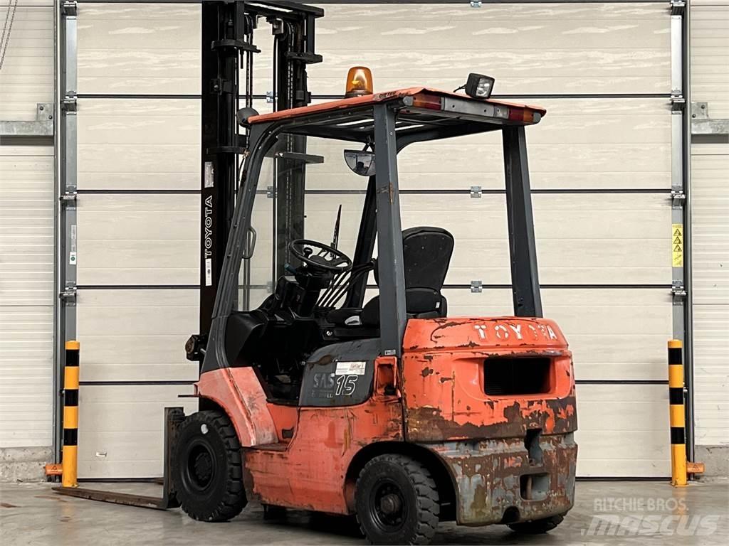 Toyota 02-7FDF15 Дизельні навантажувачі