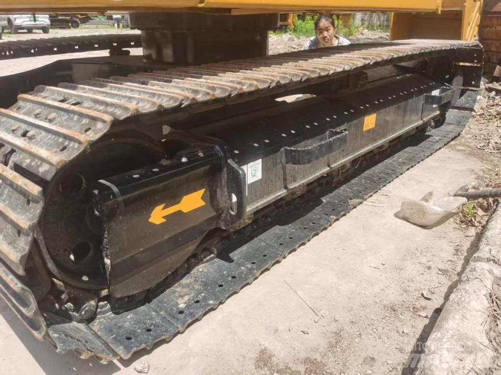 CAT 310 Гусеничні екскаватори