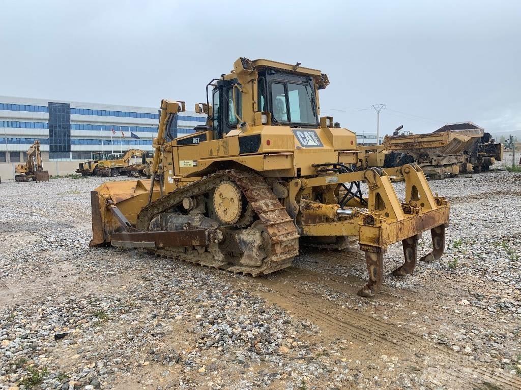 CAT D 6 T Гусеничні бульдозери