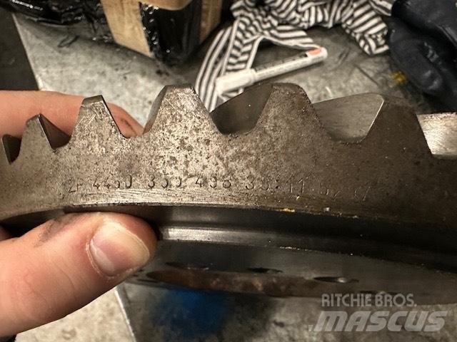 ZF 35:11 Осі