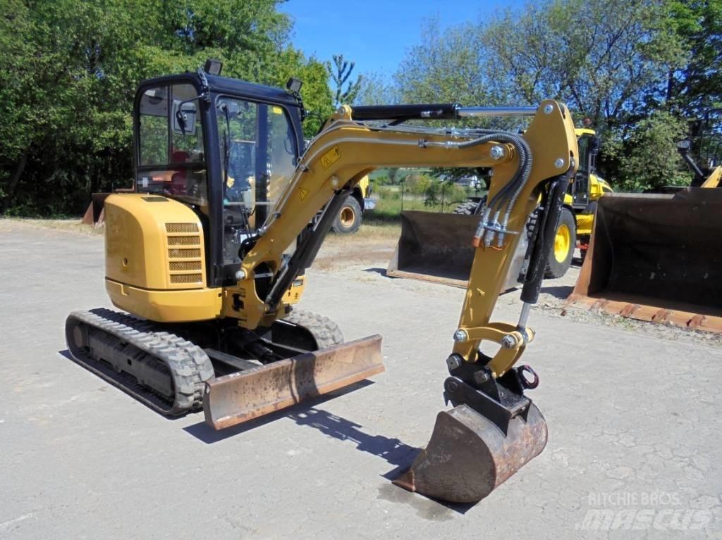CAT 302.7 D CR Міні-екскаватори < 7т