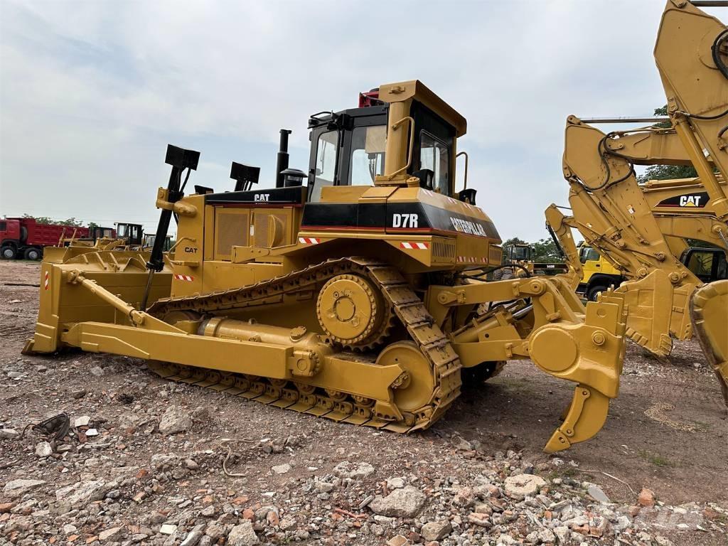 CAT D7R Гусеничні бульдозери