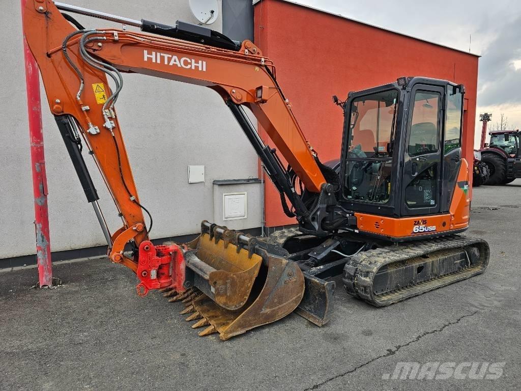 Hitachi ZX65 Гусеничні екскаватори