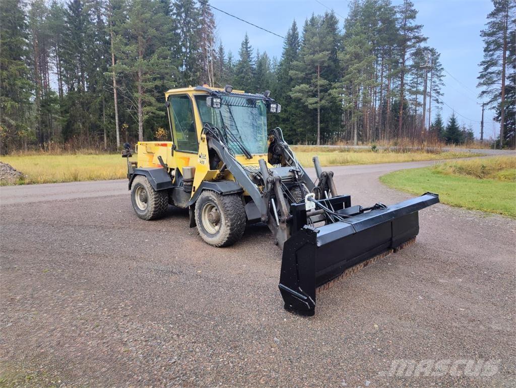 Wille 355 Підсобні машини