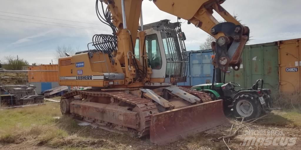 Liebherr R 932 T Спеціальні екскаватори