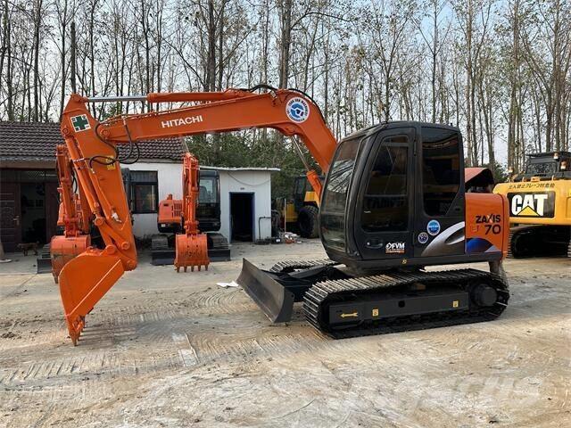 Hitachi ZX70 Гусеничні екскаватори