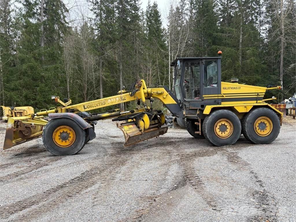Lokomo AH 152 Грейдери