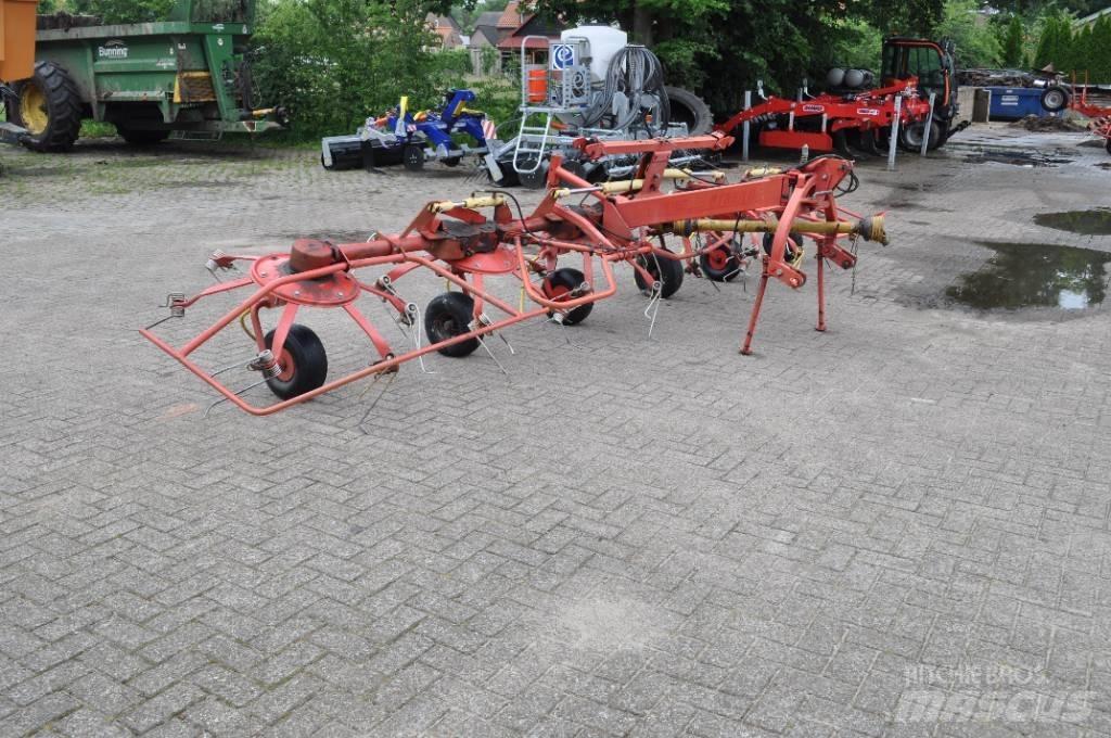 Lely Lotus 675 Граблі і сінозворушувачі