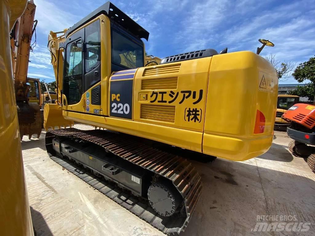 Komatsu PC220-7 Гусеничні екскаватори