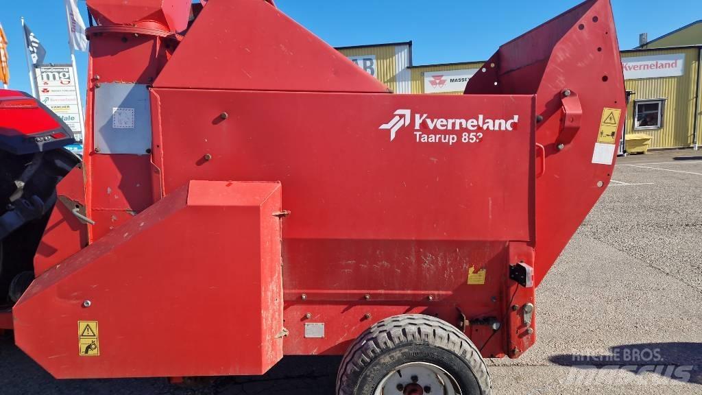 Kverneland 853 Роздрібнювачі, різаки і розпаковувачі тюків