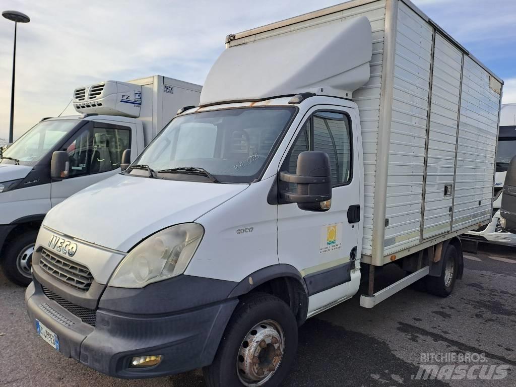 Iveco DAILY 60C17 Фургони