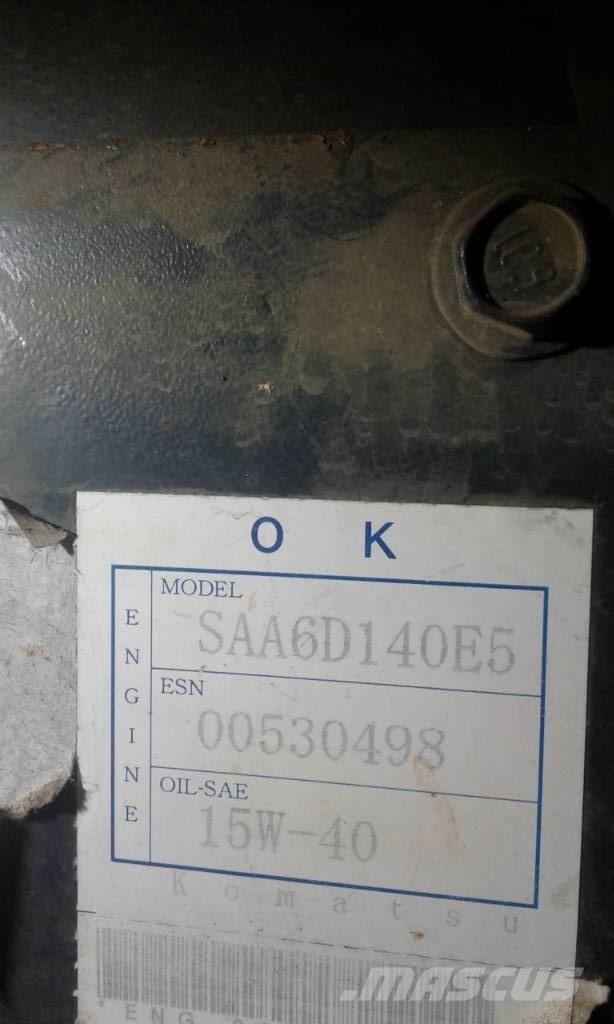 Komatsu SAA6D140E-5 Двигуни