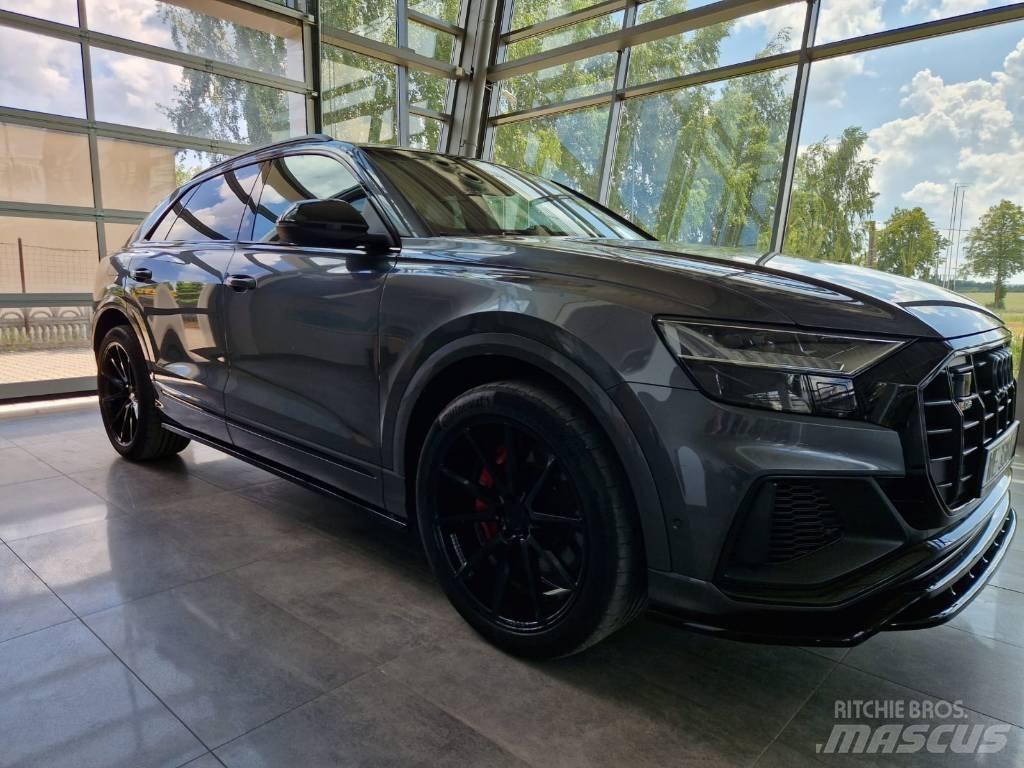 Audi SQ8 Автомобілі