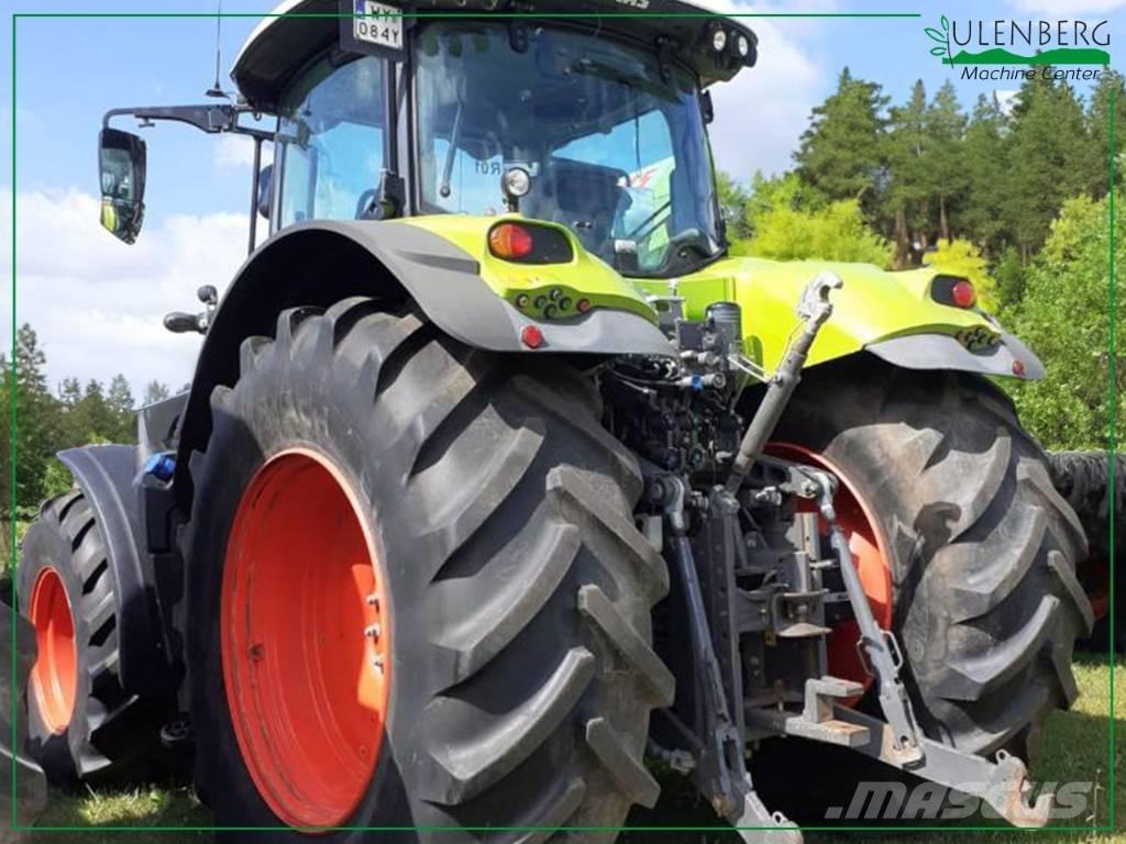 CLAAS Axion 850 Трактори
