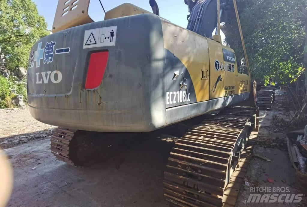 Volvo EC 210 B LC Гусеничні екскаватори