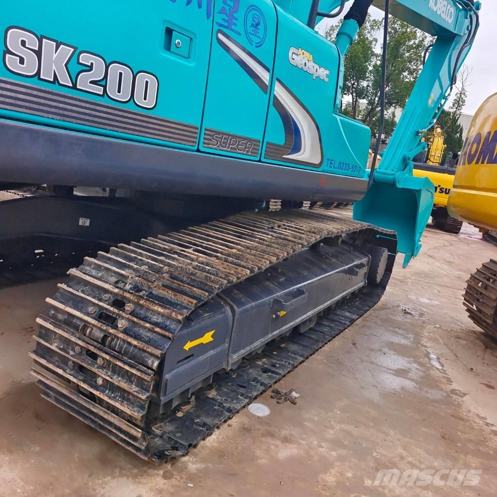 Kobelco SK 200-8 Гусеничні екскаватори