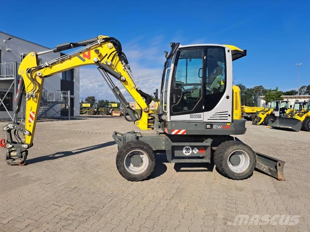 Wacker Neuson EW65 Колісні екскаватори