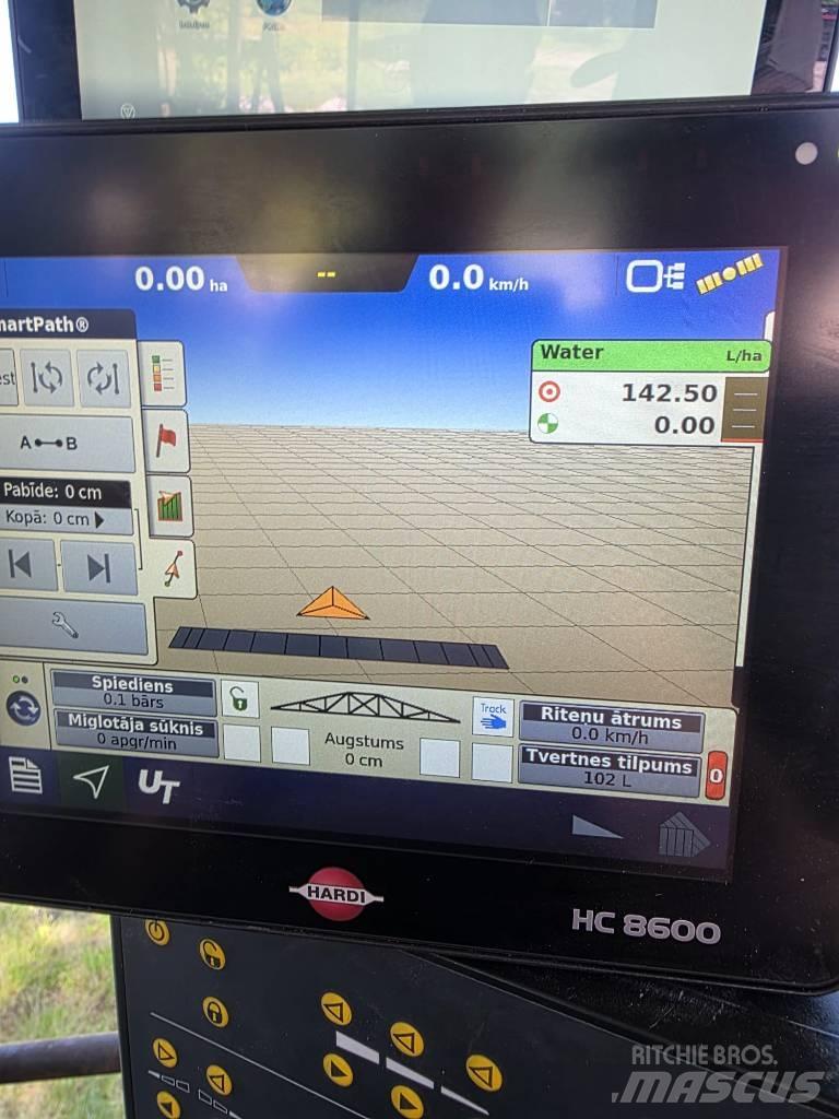 Hardi Navigator 4000 Причіпні обприскувачі