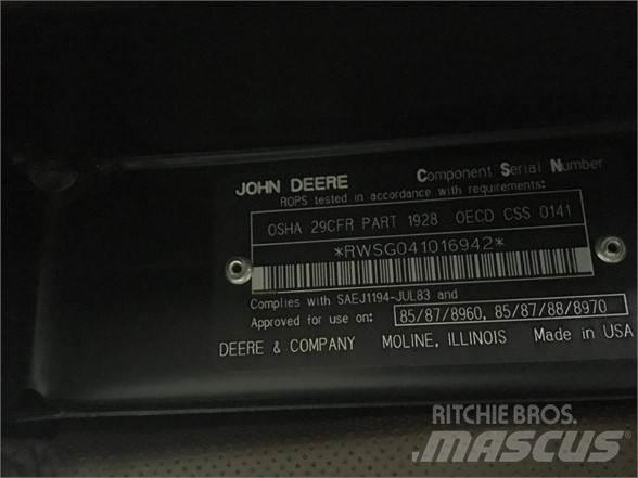 John Deere  Кабіна