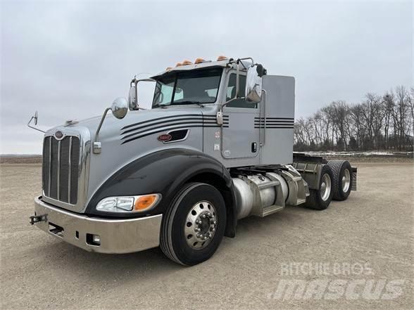 Peterbilt 386 Тягачі