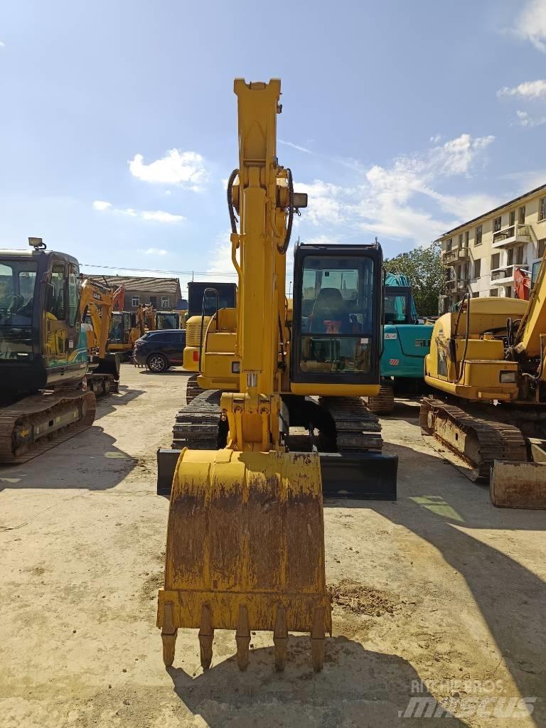Komatsu PC 70 Гусеничні екскаватори
