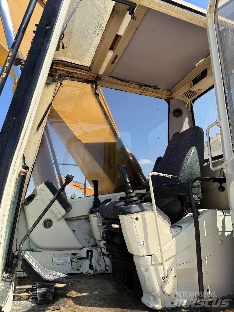 CAT 325 LN Гусеничні екскаватори