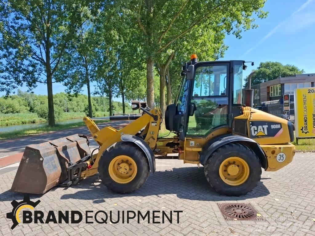 CAT 908H Фронтальні навантажувачі