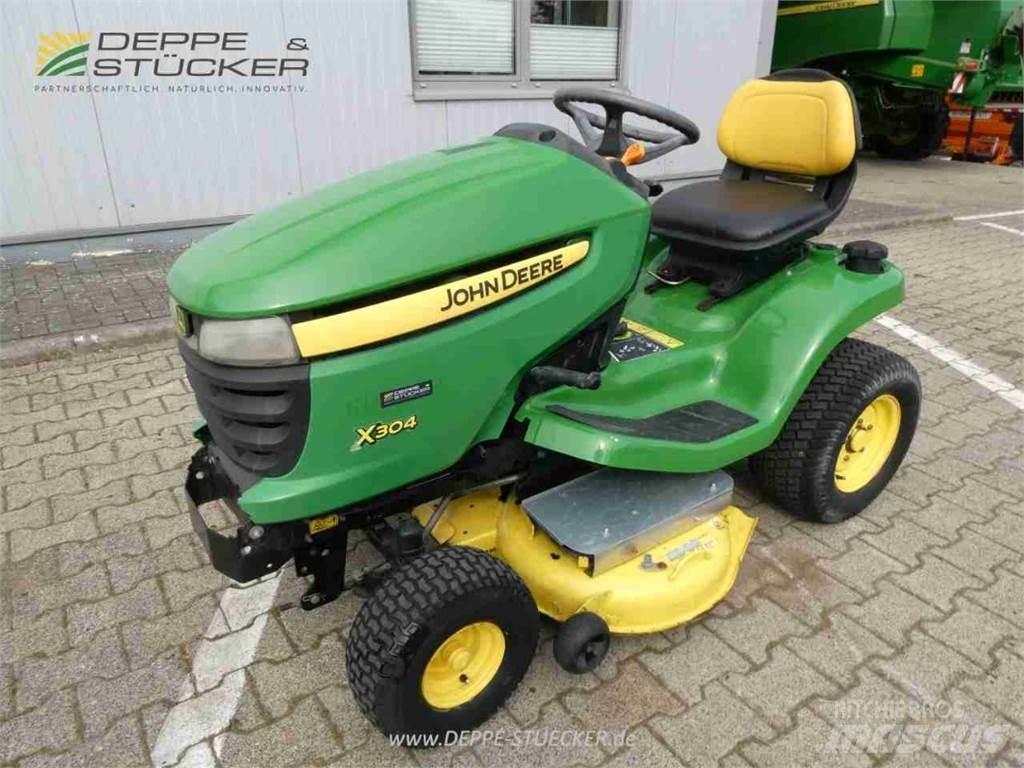 John Deere X304 Косилки