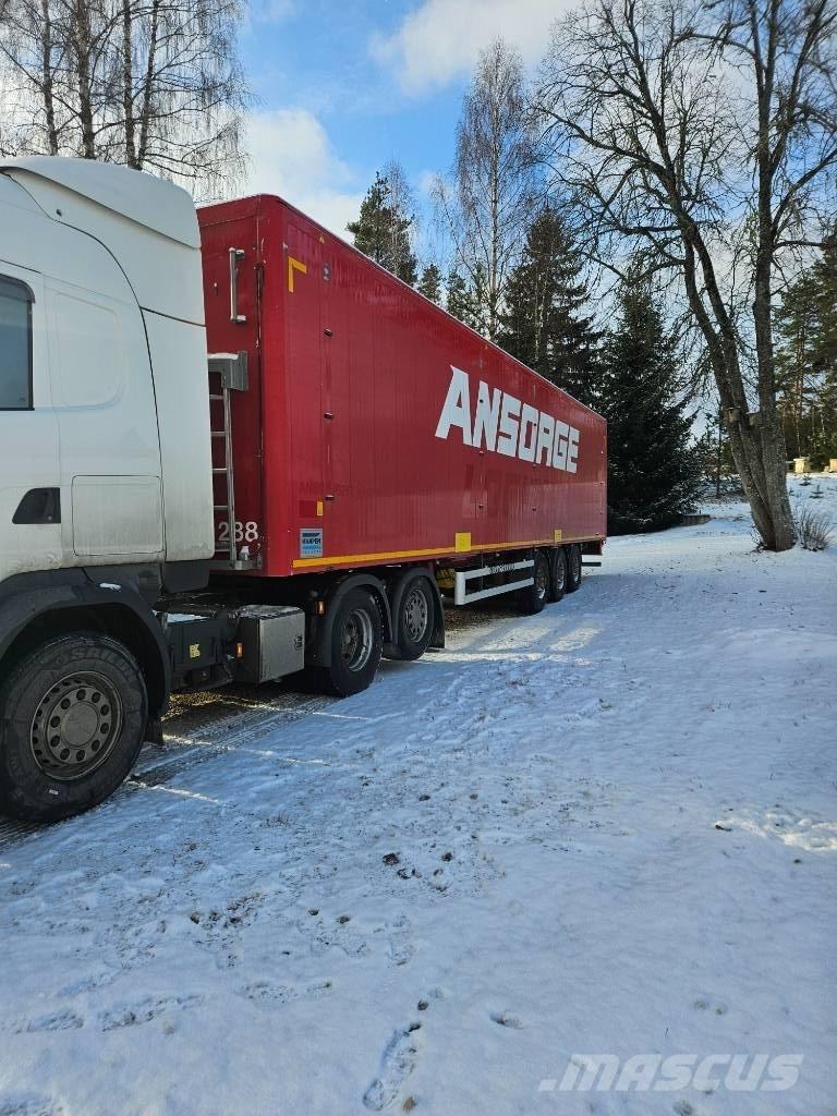 Knapen K200 Напівпричепи з рухомою підлогою