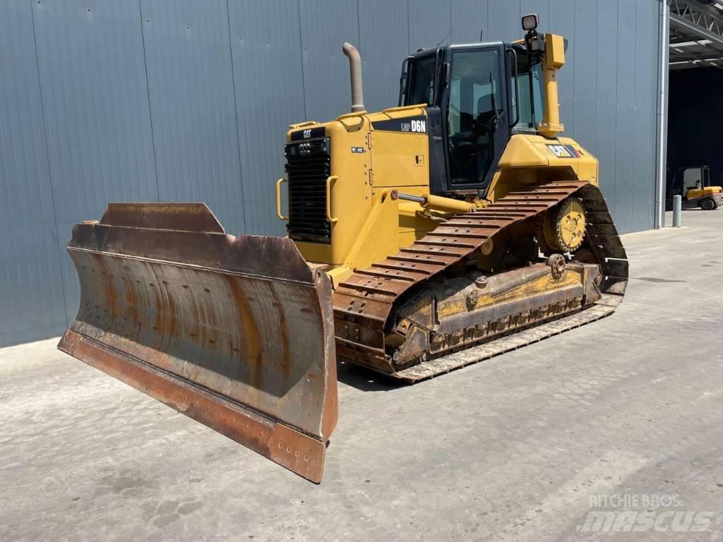 CAT D6N LGP Гусеничні бульдозери