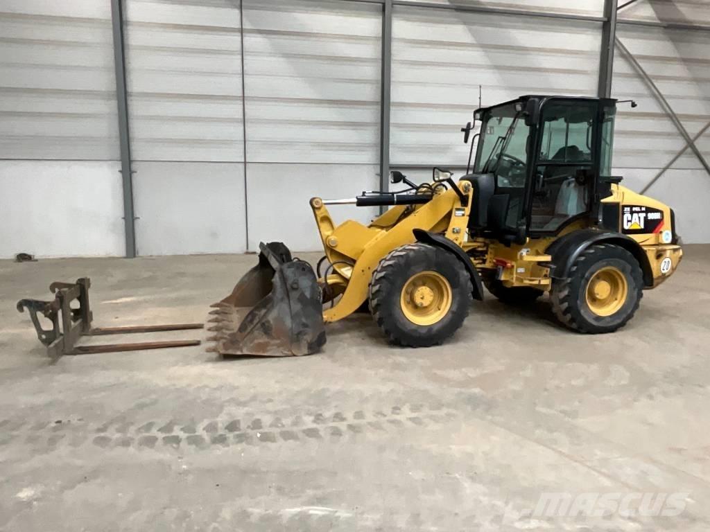 CAT 908 H 2 Фронтальні навантажувачі